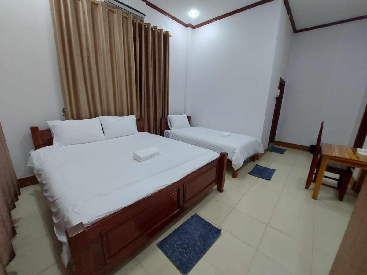 Inthavong Hotel/Guest House Vang Vieng Dış mekan fotoğraf