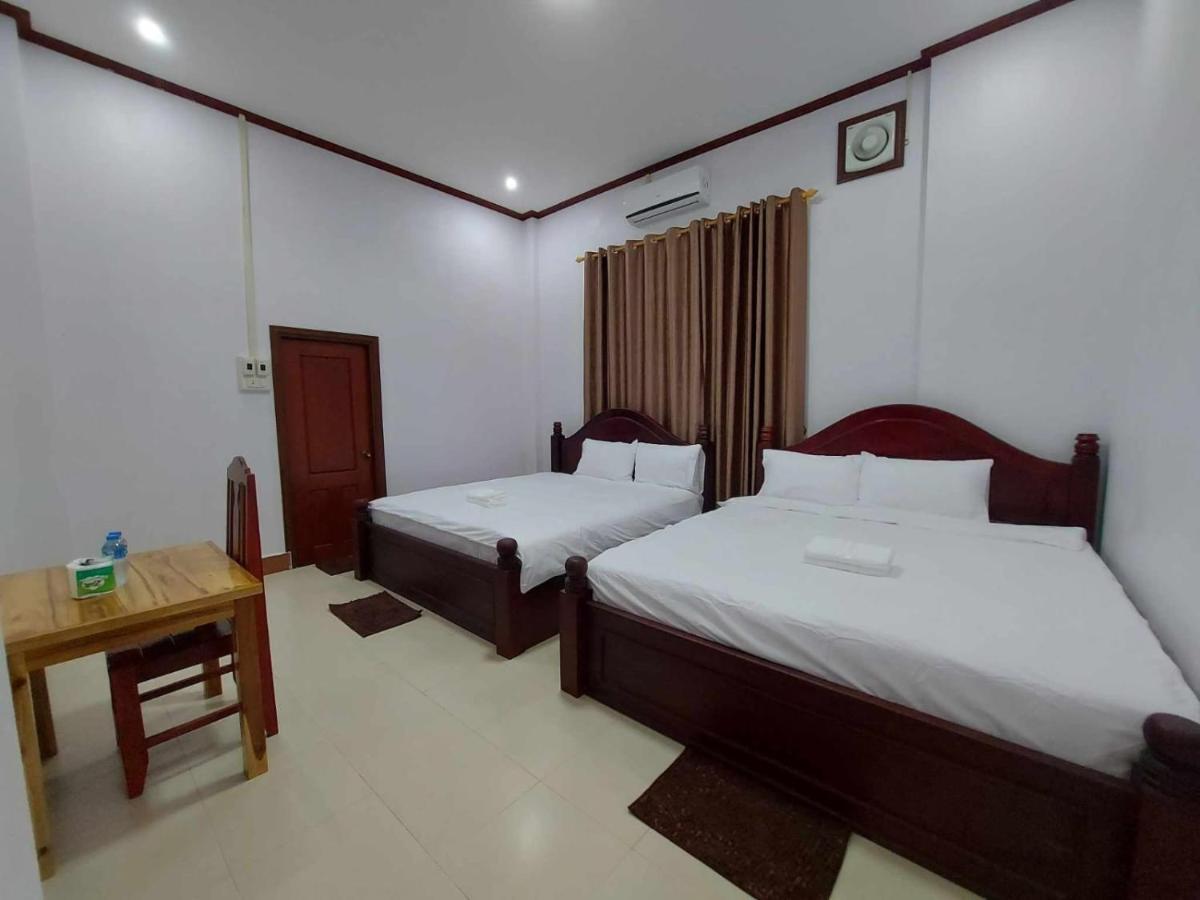 Inthavong Hotel/Guest House Vang Vieng Dış mekan fotoğraf